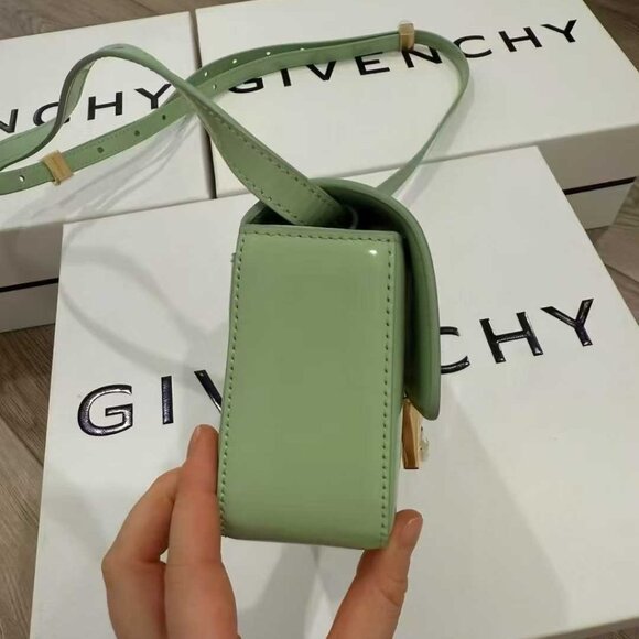 NWT Authentic Givenchy Pistachio Patent Leather 4G Mini Crossbody Bag - Picture 3 of 8